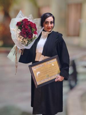 دکتر ساره قاسمی وکیل پایه یک دادگستری شیراز