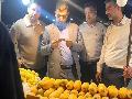 بازدید دادستان کنگان از بازار/ تاکید بر ساماندهی و رعایت حقوق عامه بازدید دادستان کنگان از بازار/ تاکید بر ساماندهی و رعایت حقوق عامه