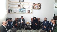 معاون قوه قضاییه با خانواده شهید مرادی در دهلران دیدار کرد معاون قوه قضاییه با خانواده شهید مرادی در دهلران دیدار کرد