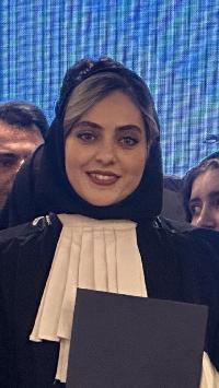 پریسا خاوند وکیل پایه یک دادگستری شهر اسلام آباد غرب و عضو کانون وکلای کرمانشاه