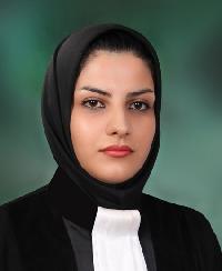 شادی کریمی وکیل پایه یک دادگستری شهر اراک و عضو کانون وکلای مرکزی (اراک)
