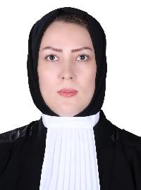 مریم احمدی وکیل پایه یک دادگستری شهر کرج و عضو کانون وکلای البرز