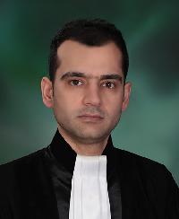 داریوش عسگری وکیل پایه یک دادگستری شهر اراک و عضو کانون وکلای مرکزی (اراک)