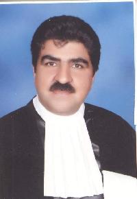 علی اسفندیاری دارنجانی وکیل مرد شیراز