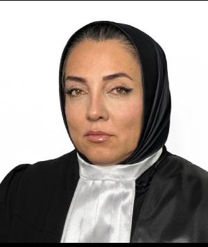 فریبا احمدپور وکیل پایه یک دادگستری شهر کرج و عضو کانون وکلای البرز